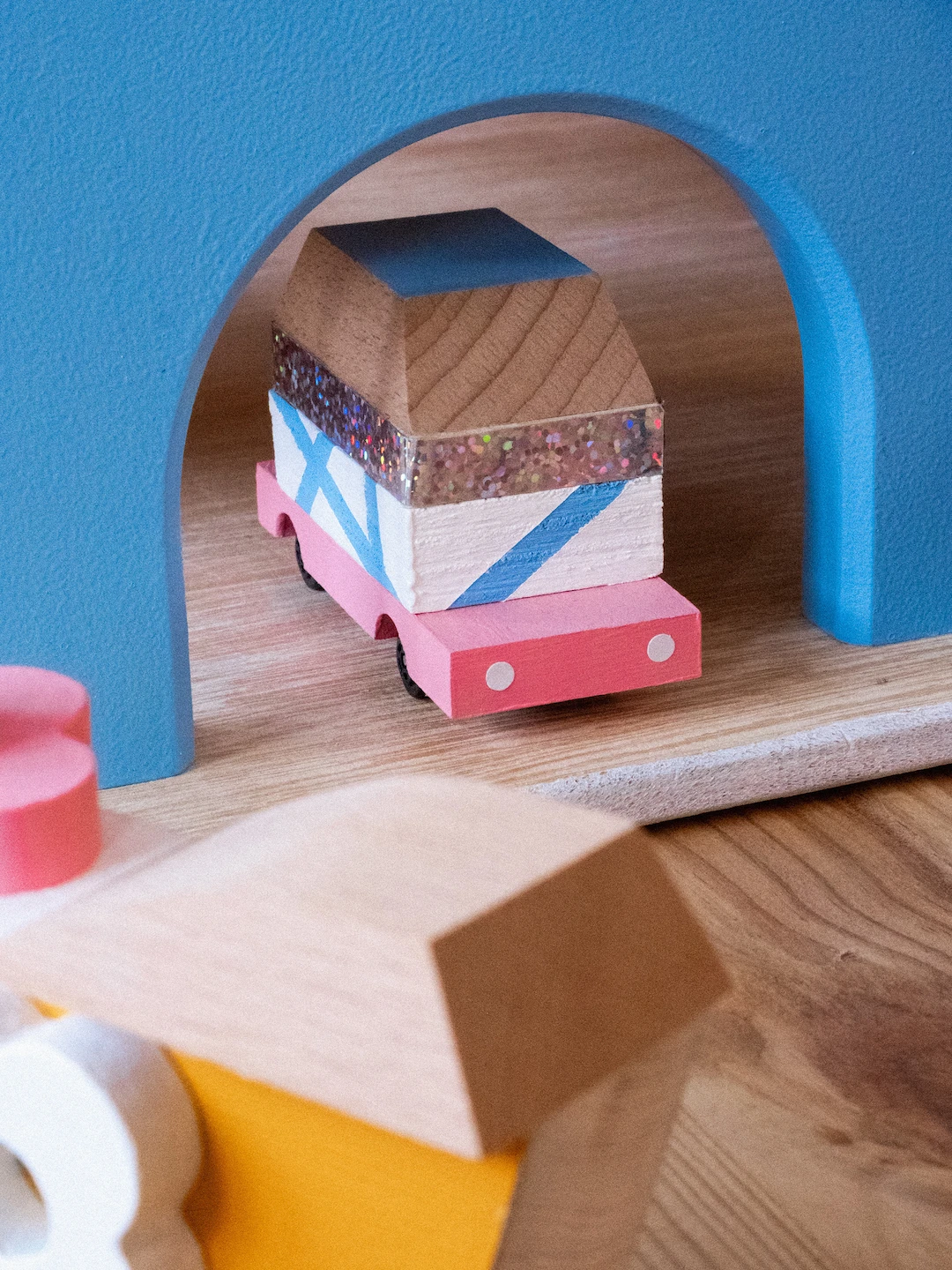 MaisonTangible_Portfolio_2026_CandyLabToys_06