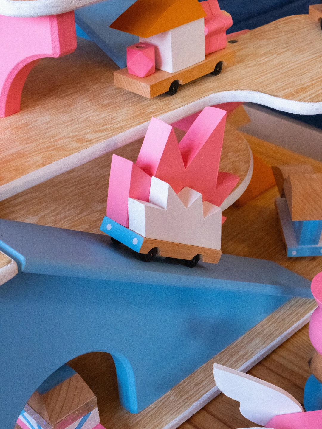 MaisonTangible_Portfolio_2026_CandyLabToys_13