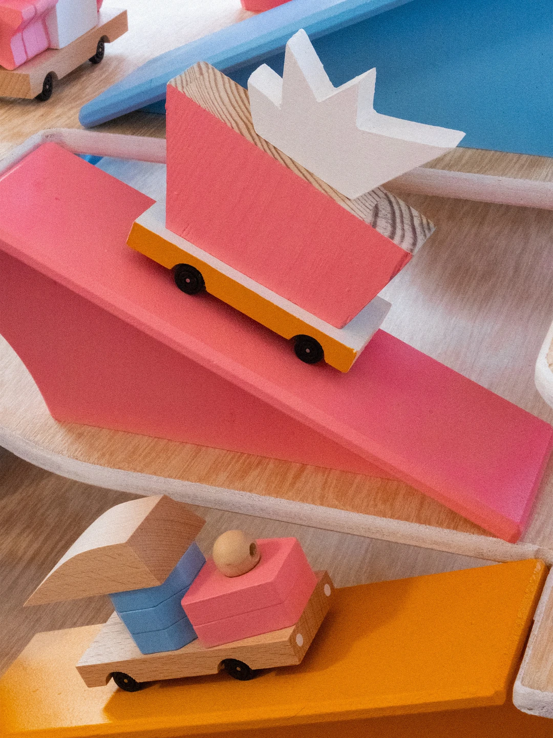 MaisonTangible_Portfolio_2026_CandyLabToys_20-1